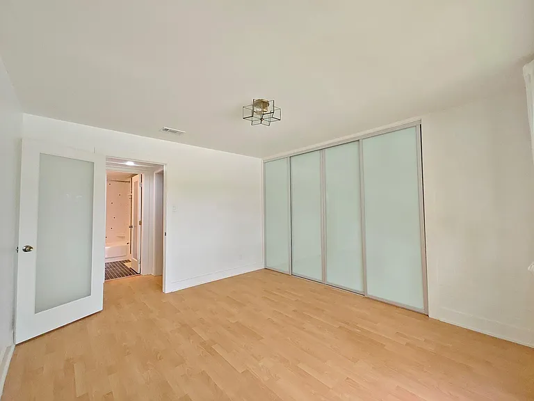 3614 Montrose Blvd #203 — Photo 18