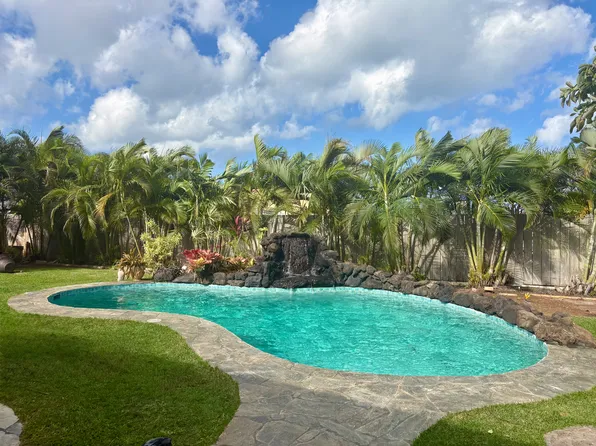 1189 Akamai St, Kailua, HI 96734