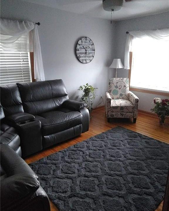 1st image of 142 Burns Ave