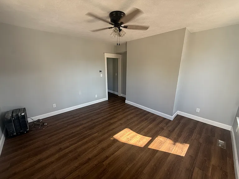 2347 Eoff St #1 — Photo 9
