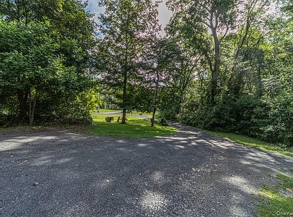 2nd image of 8 Mcdonough Way