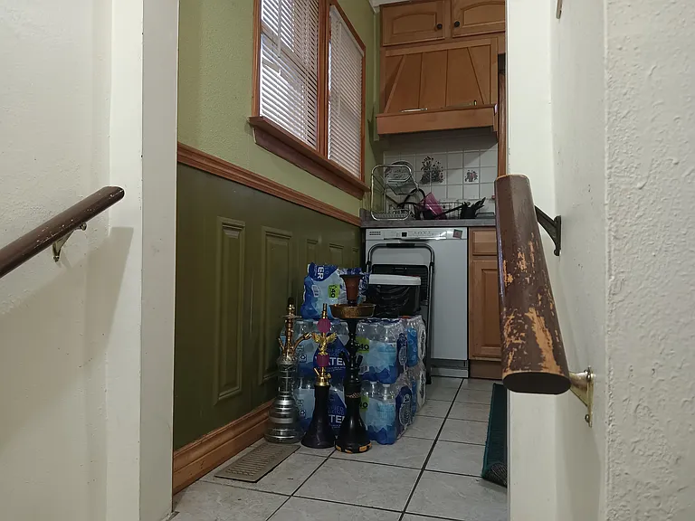 1649 Hollywood St — Photo 14