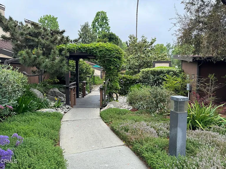 250 Cordova St — Photo 45
