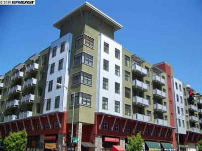 (Undisclosed Address), Oakland, CA, 94607