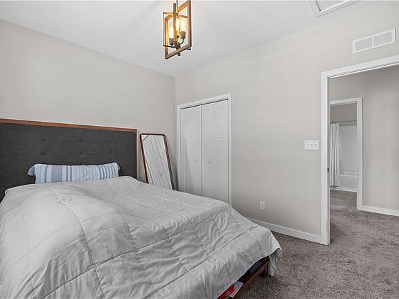 4th image of 820 Celia Ct