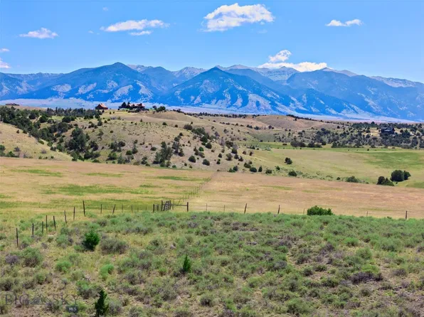 5835 Spaulding Bridge Rd, Belgrade, MT 59714