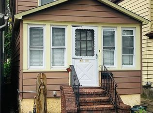 4320 219th St, Bayside, NY 11361