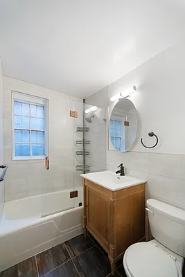 Sold by R New York | media 13