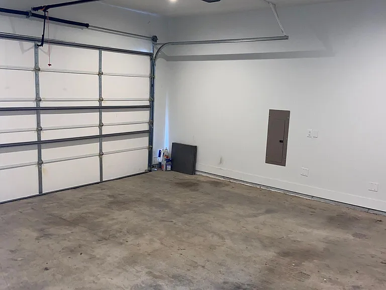 3525 Rutz St — Photo 34