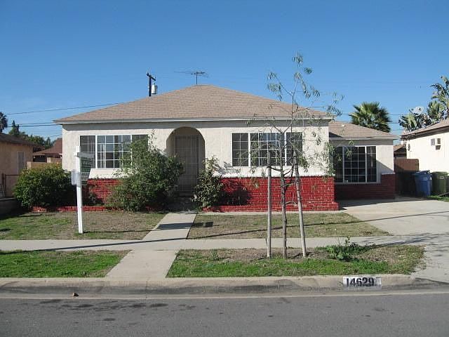 2nd image of 14629 Helwig Ave