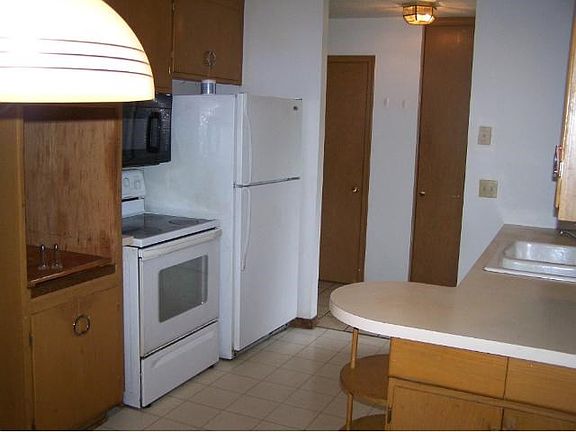 5th image of 3806 Urban Ave N