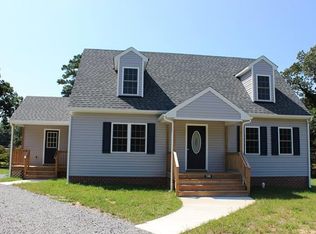 198 E Monroe Ave, Warsaw, VA 22572