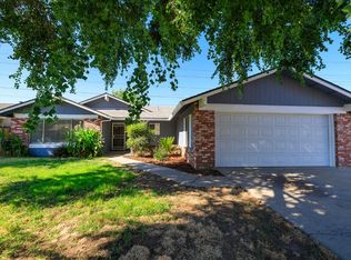 2113 Venus Dr, Ceres, CA 95307