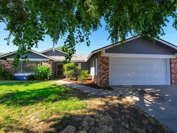 2113 Venus Dr, Ceres, CA 95307