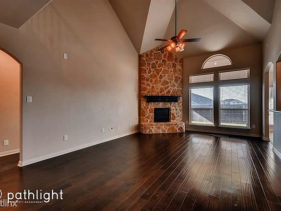 2nd image of 1640 Scarlet Crown Dr