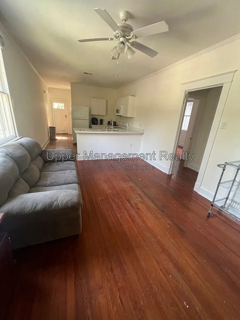 5 bed, 2.0 bath, $4,750 — Photo 4