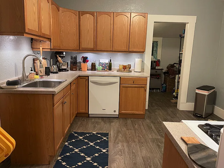 715 S Green St — Photo 19