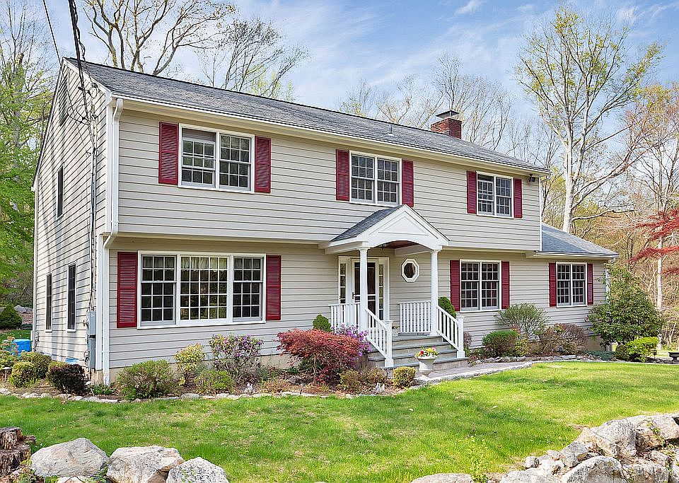 1st image of 42 Ridge Tree Ln