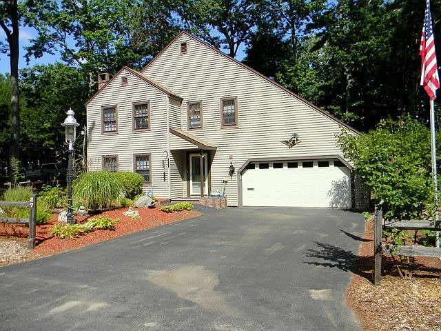 2nd image of 27 Shore Dr