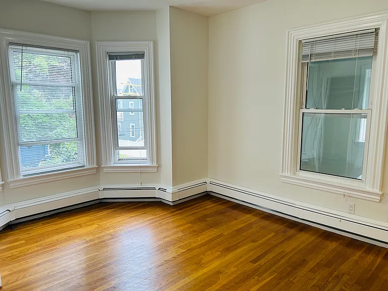 129B Brown St #129B — Photo 6