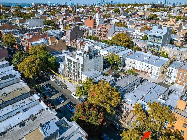 863 54th St, Brooklyn, NY 11220