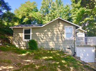 1516 N 100th St, Seattle, WA 98133