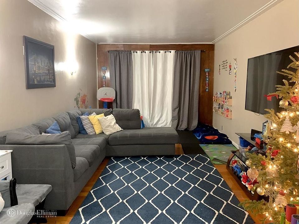 2nd image of 200 E 205th St APT 5E