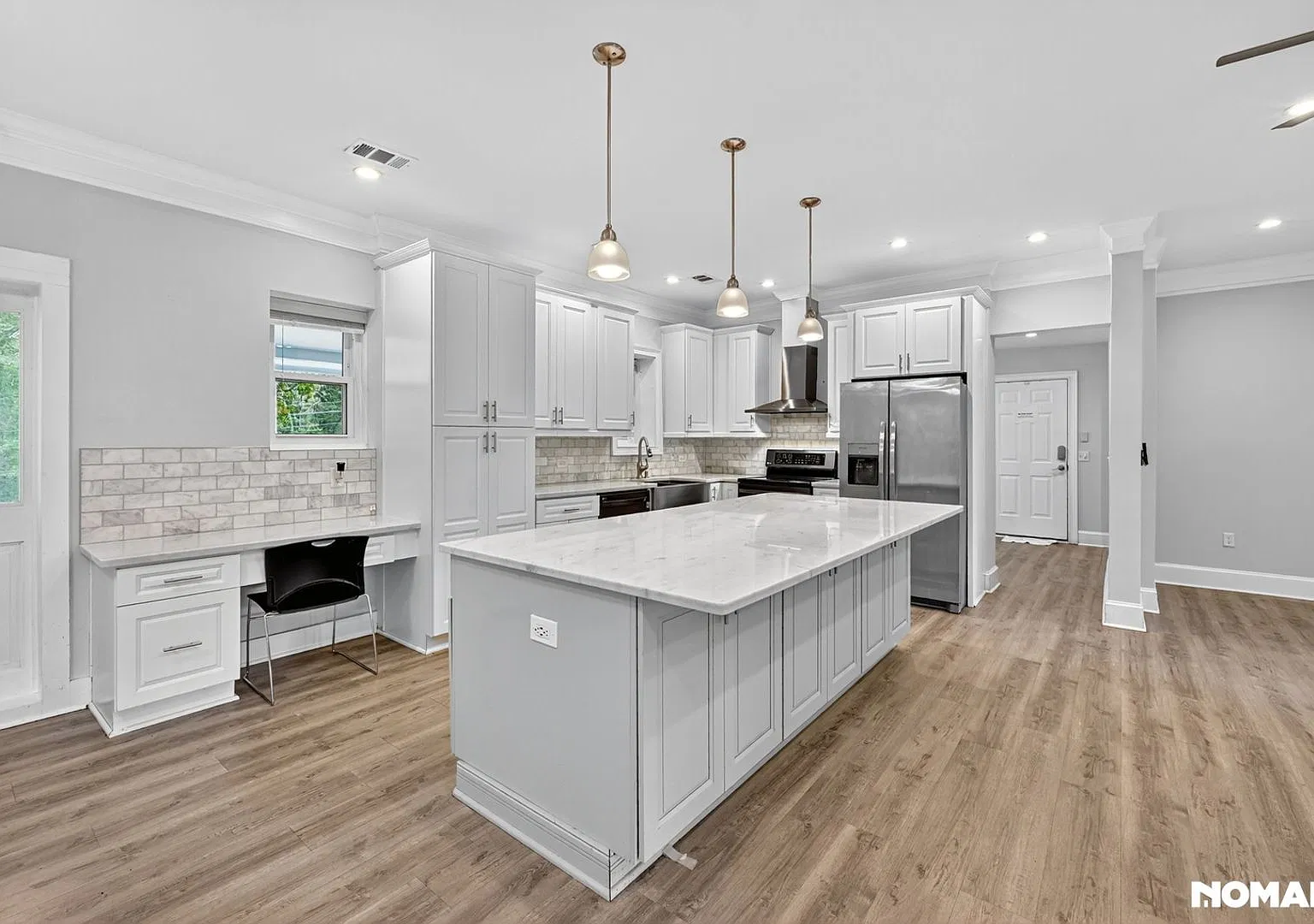 Spacious 4BR House on 5 acres in Snellville — Photo 2