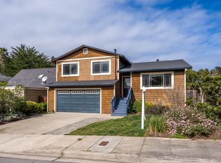 571 Lancaster Ave, Moss Beach, CA
