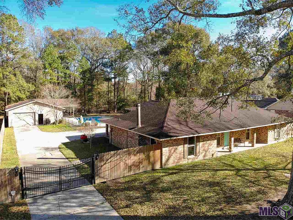 1st image of 16822 Apache Dr