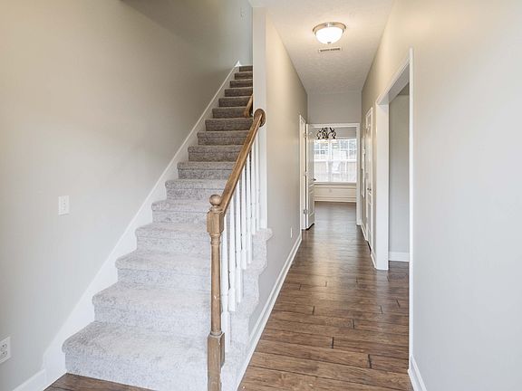 3rd image of 284 Meigs Dr #71