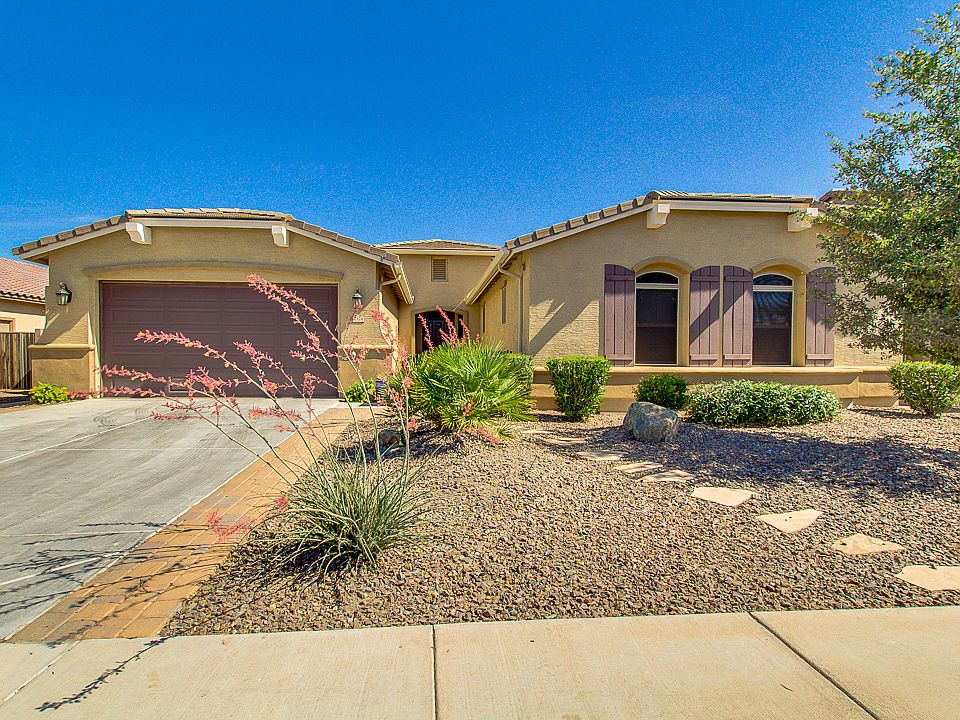 1st image of 2524 E Donato Dr