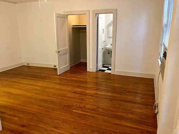 3rd image of 1301 Napoleon Ave APT D