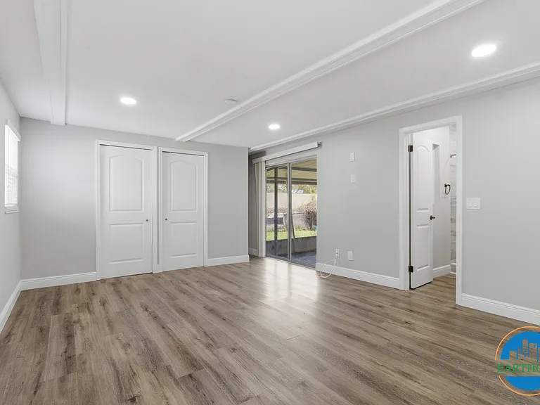 8609 Chinaberry Dr — Photo 5