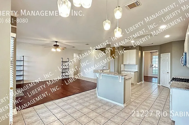 21227 Rio Sabinal — Photo 21