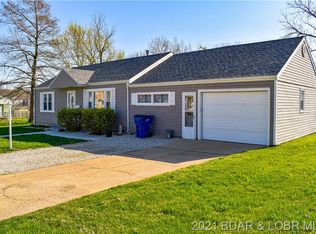 110 S Grand Ave, Eldon, MO 65026