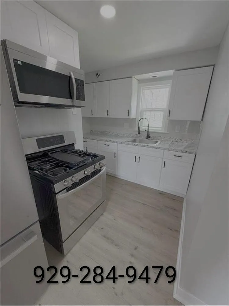 2 bed, 900 sqft, $1,200 — Photo 4