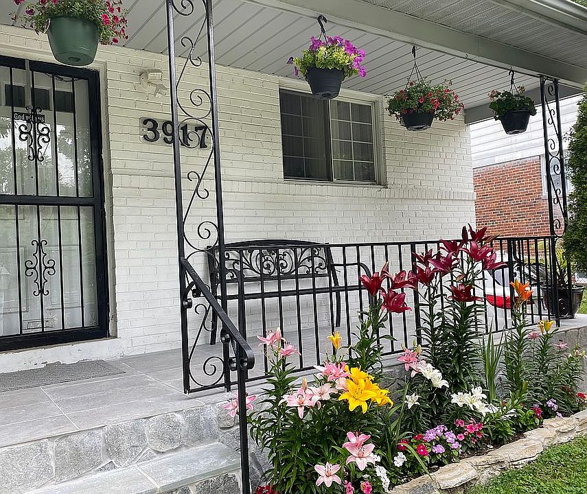 1st image of 3917 Weller Rd
