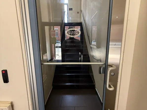 186 Wayne Street image 4 of 25