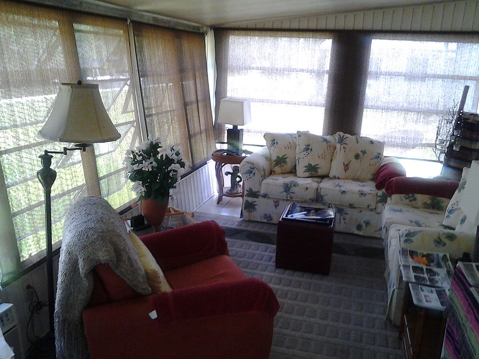 1st image of 215 Beauregard St