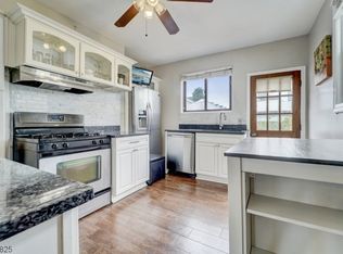 210 7th St, Harrison, NJ 07029