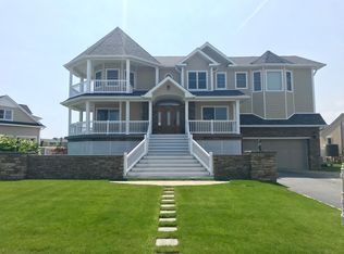 124 Lighthouse Rd, Babylon, NY 11702