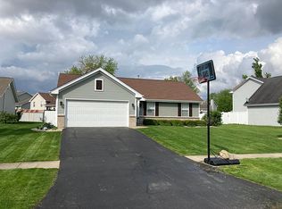 2015 Southfield Ln, Byron, IL 61010