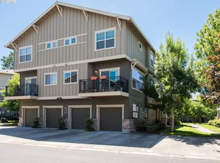 771 NE Adwick Dr, Hillsboro, OR 97006