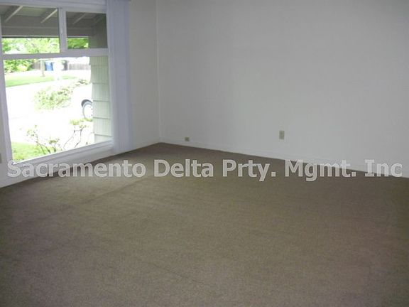 5th image of 6011 Sandlin Way