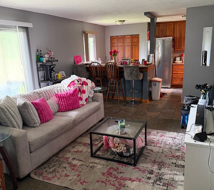 2nd image of 1119 S Curtis Ave APT C34