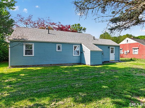 4th image of 211 Woodycrest Drive