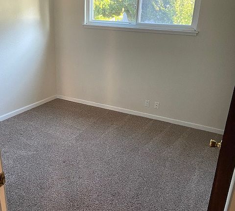 5th image of 1310 Vervais Ave
