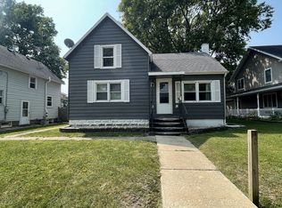 605 15th Ave, Sterling, IL 61081