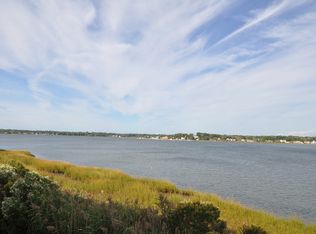 101 Seaview Ct, Neptune, NJ 07753